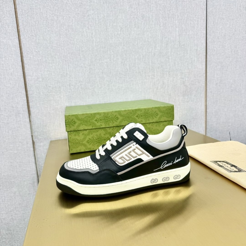 G*u*i casual shoes